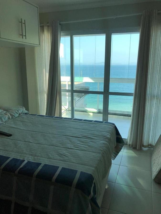 Апартаменты Apartamento Pe Na Areia Em Арраял-ду-Кабу Экстерьер фото